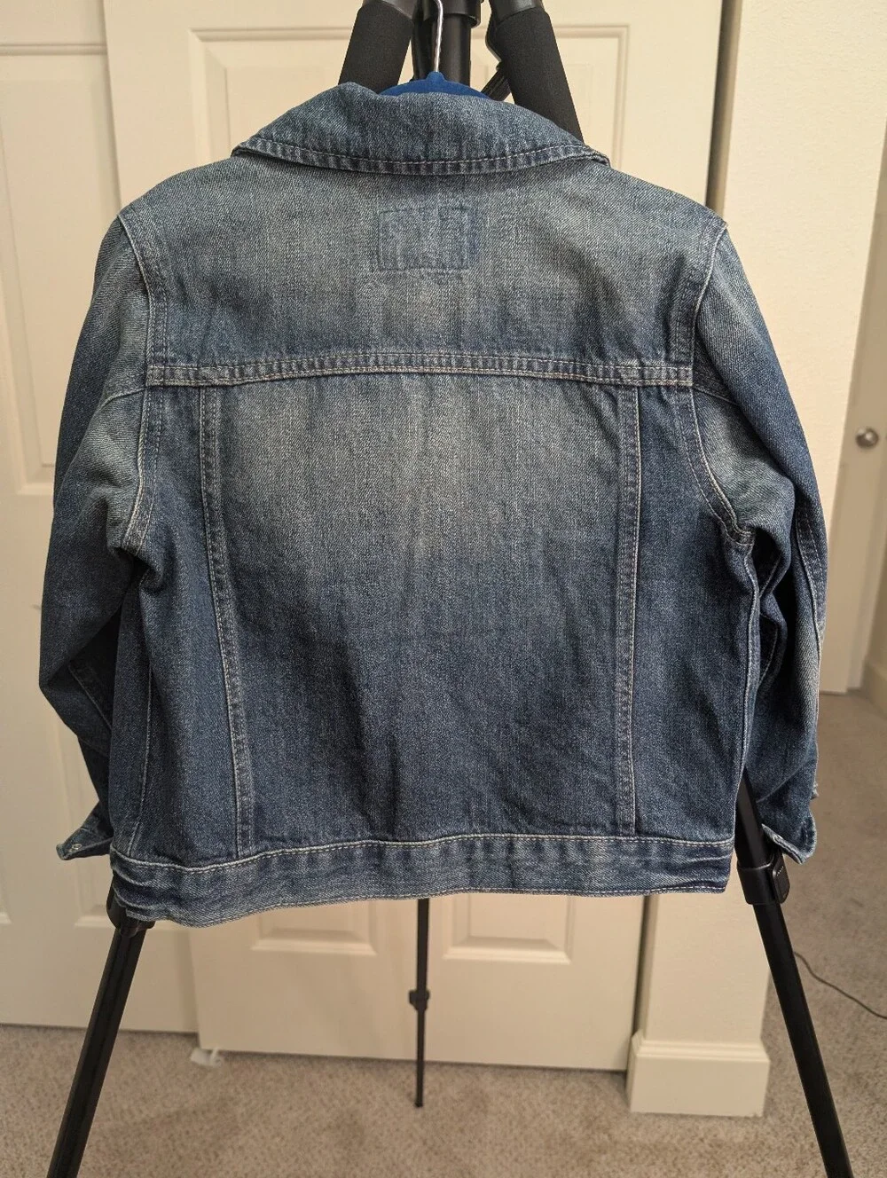 NWT The Children's Place Boy's Denim Jacket Size 5/6 (S) Medium Wash Blue